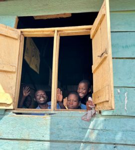 Mehr über den Artikel erfahren Schule aus Stein